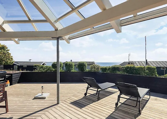 4 Star In Fåborg